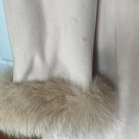 Women's Vintage Cream Coat with Real Fur Trim Size 14 - Picture 10 of 14